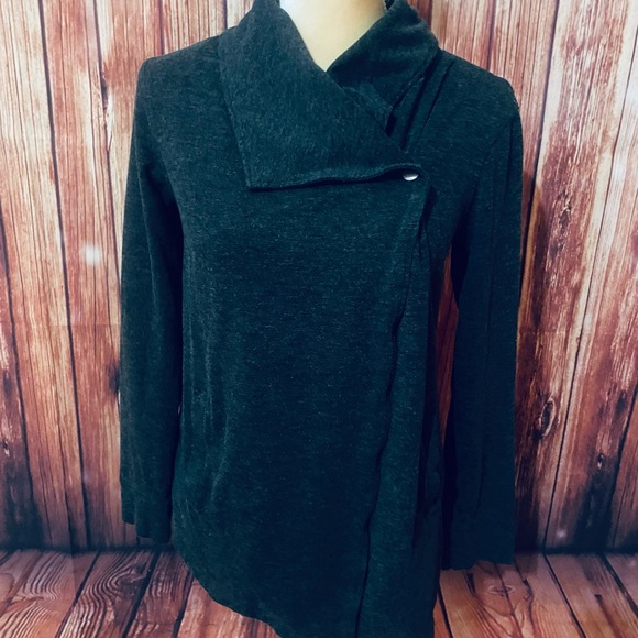 Women’s Small Sweater Cardigan Kensie Anthropologie Dark Gray One Button Pockets - Picture 3 of 13